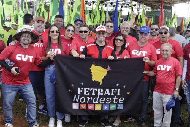 fetrafine-participa-da-marcha-da-classe-trabalhadora-e-reforca-compromisso-com-as-pautas-da-categoria-e-de-todos-os-trabalhadores